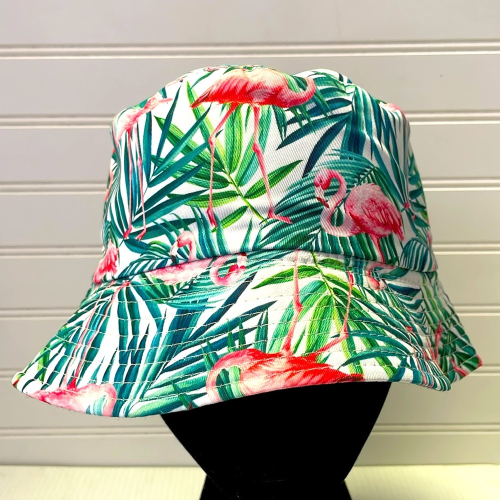 Pink Flamingos 🦩 & Palm Leaves Multicolored Reversible Cotton Bucket Hat